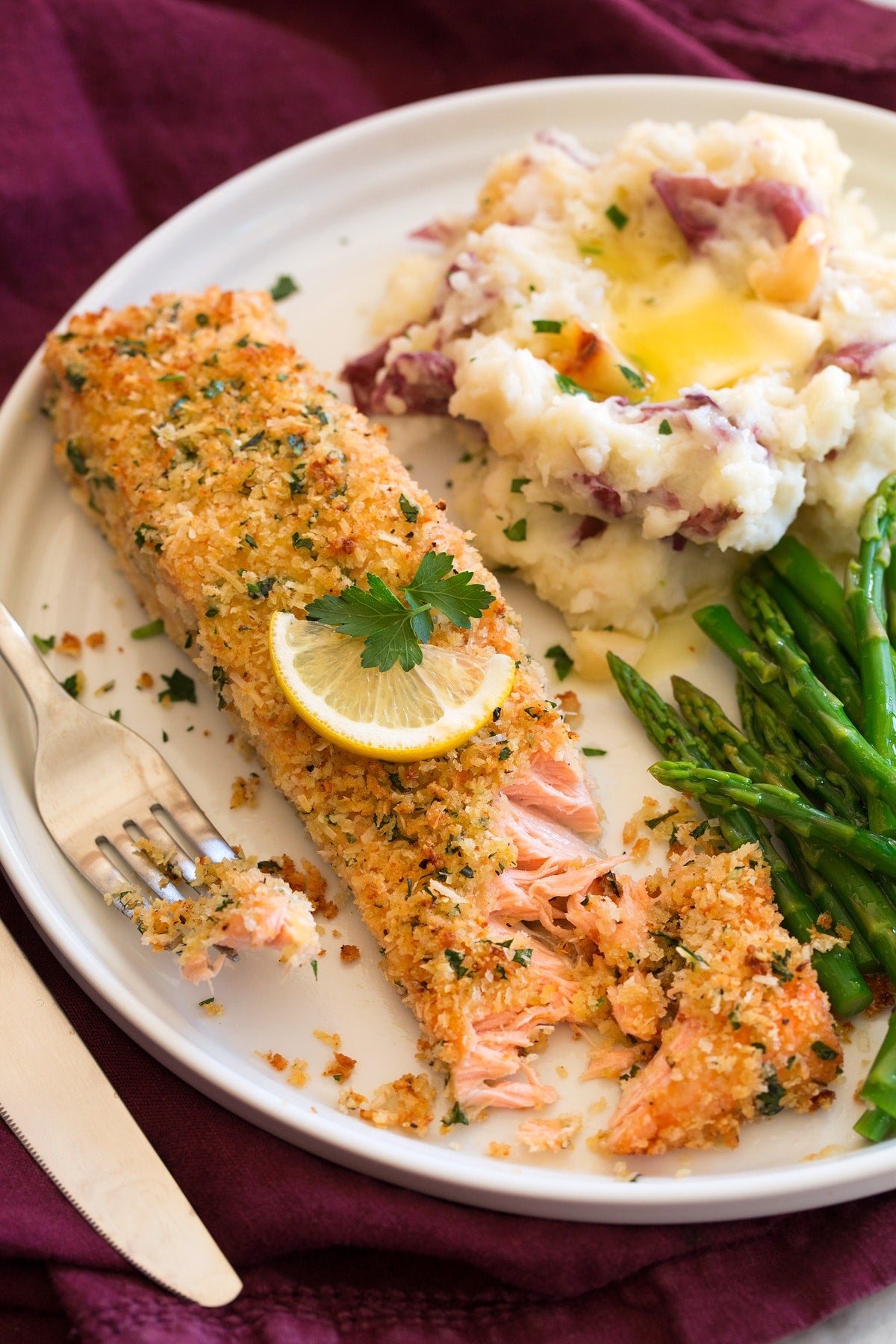 ROASTED WILD-CAUGHT PANKO PARMESAN SALMON