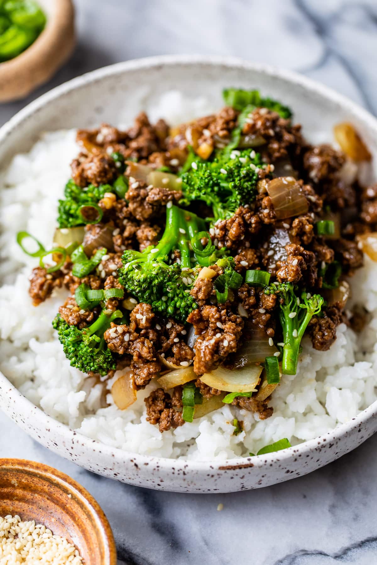 GRASS-FED BEEF AND BROCCOLI STIR FRY