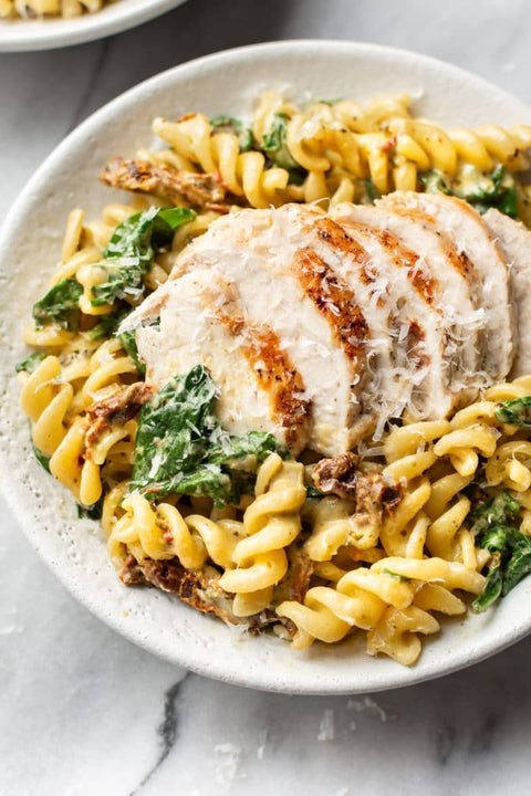 CREAMY ORGANIC PESTO CHICKEN PASTA