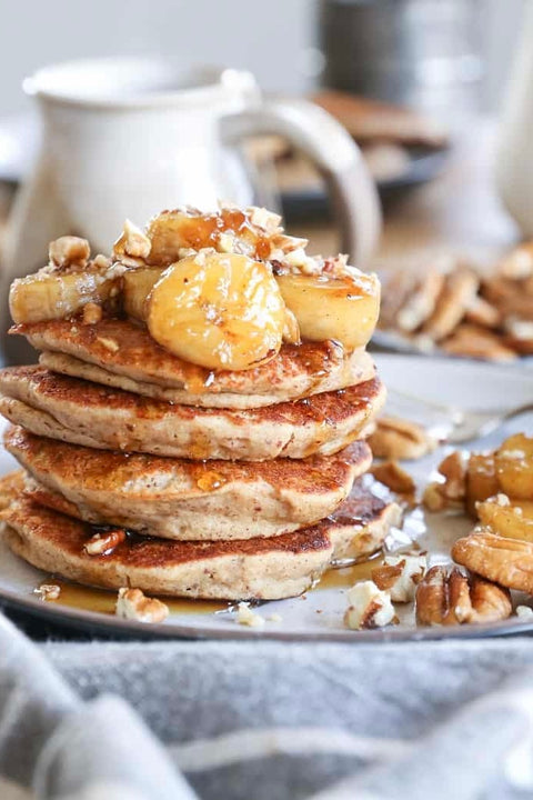 BANANA BREAD PROTEIN PANCAKES