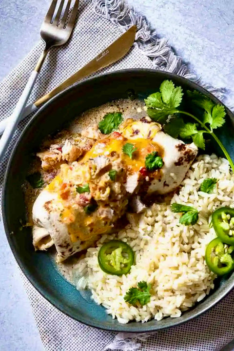 ORGANIC GREEN CHILI CHICKEN SMOTHERED BURRITO