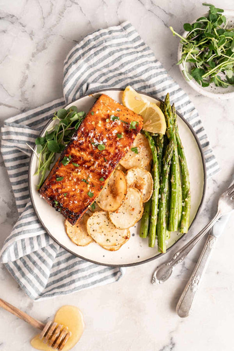 WILD-CAUGHT HONEY LEMON GLAZED SALMON
